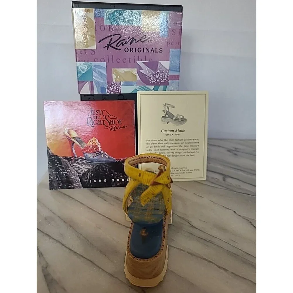 Just The Right Shoe 25115 Custom Made Miniature Resin Shoe by Raine 2001 - Picture 5 of 8